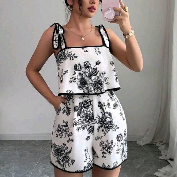 Women's Floral Print Contrasting Color Tie Up Camisole Casual Jumpsuit - Picture 1 of 4